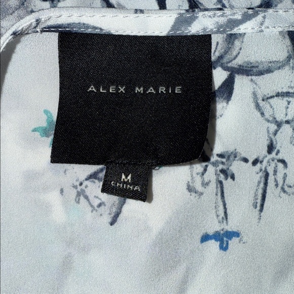 Elegant Alex Marie Wrap Around Blouse - Size Medium - Picture 4 of 8